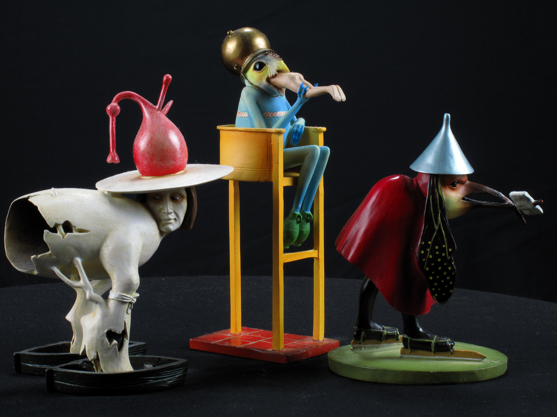 Figurine - HD Wallpaper 