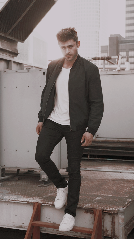 Standing - HD Wallpaper 