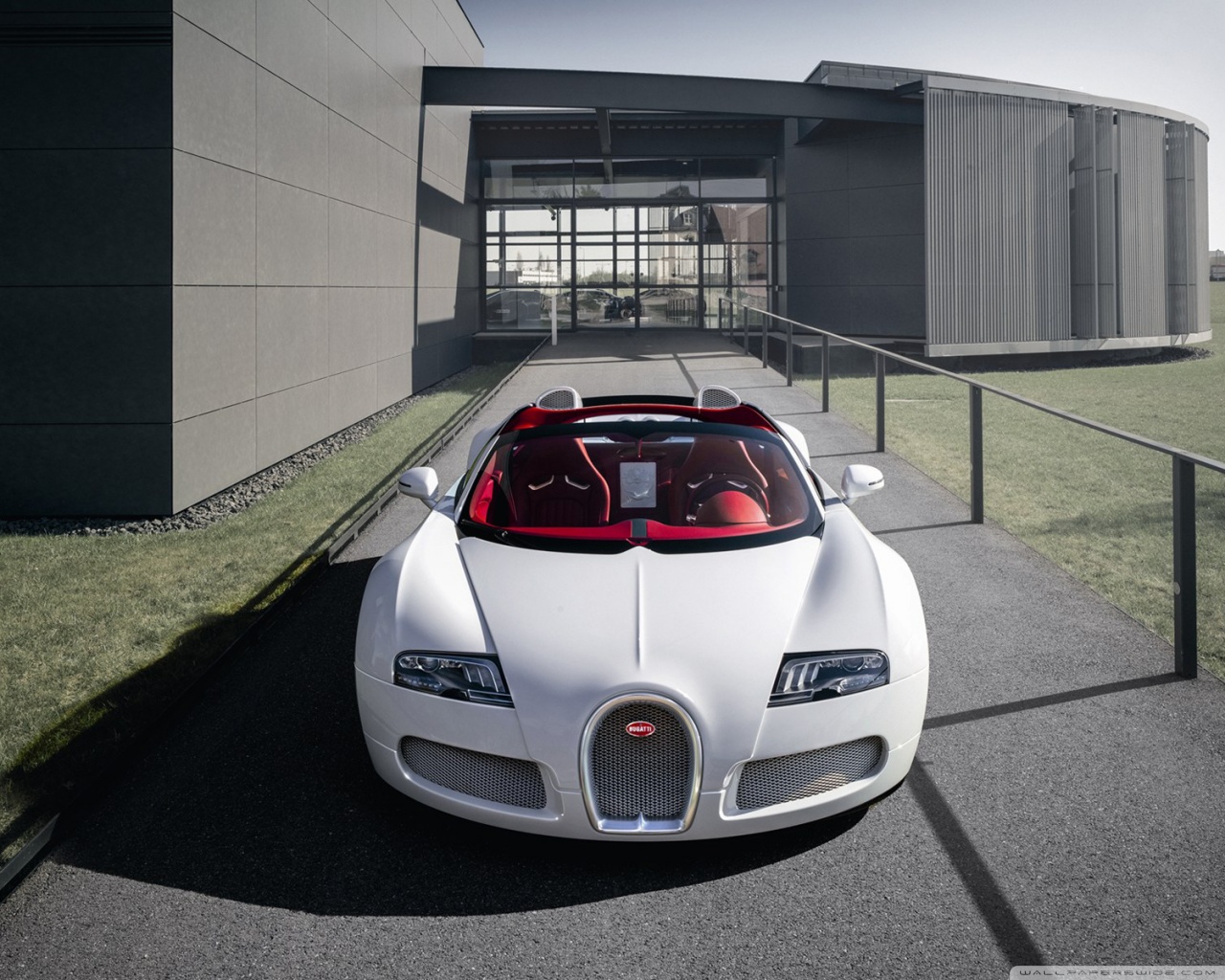 Bugatti Veyron Wallpaper - Bugatti Veyron - HD Wallpaper 