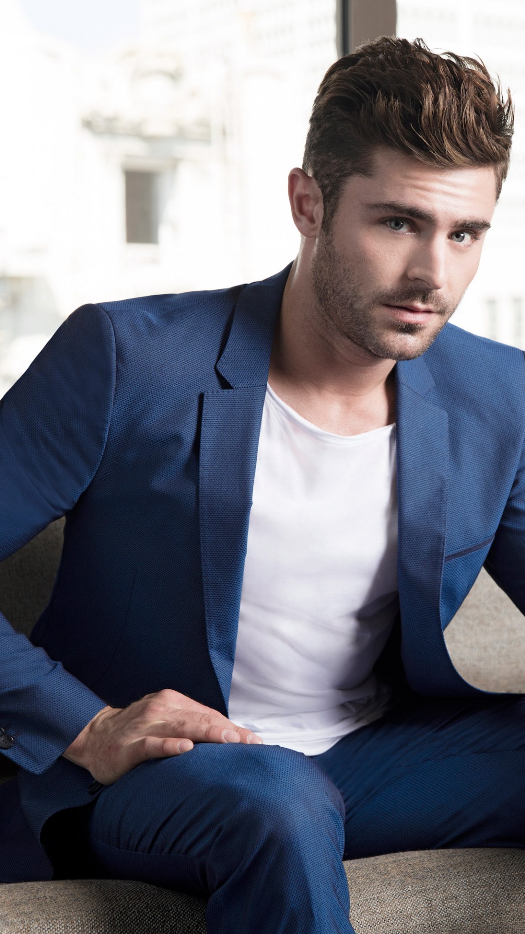 Zac Efron - HD Wallpaper 