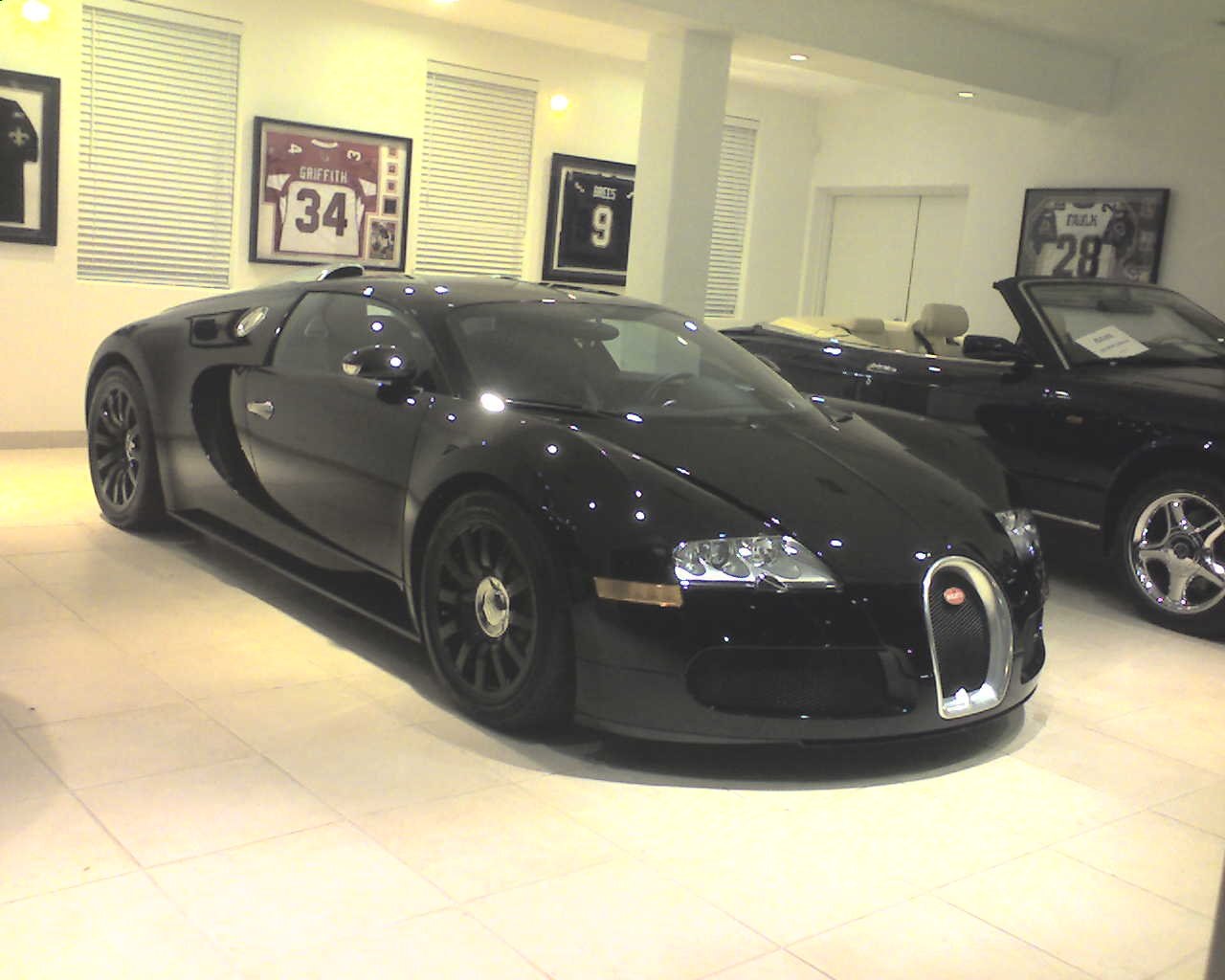 Black Bugatti 114 Hd Wallpaper - Bugatti Veyron All Black - HD Wallpaper 