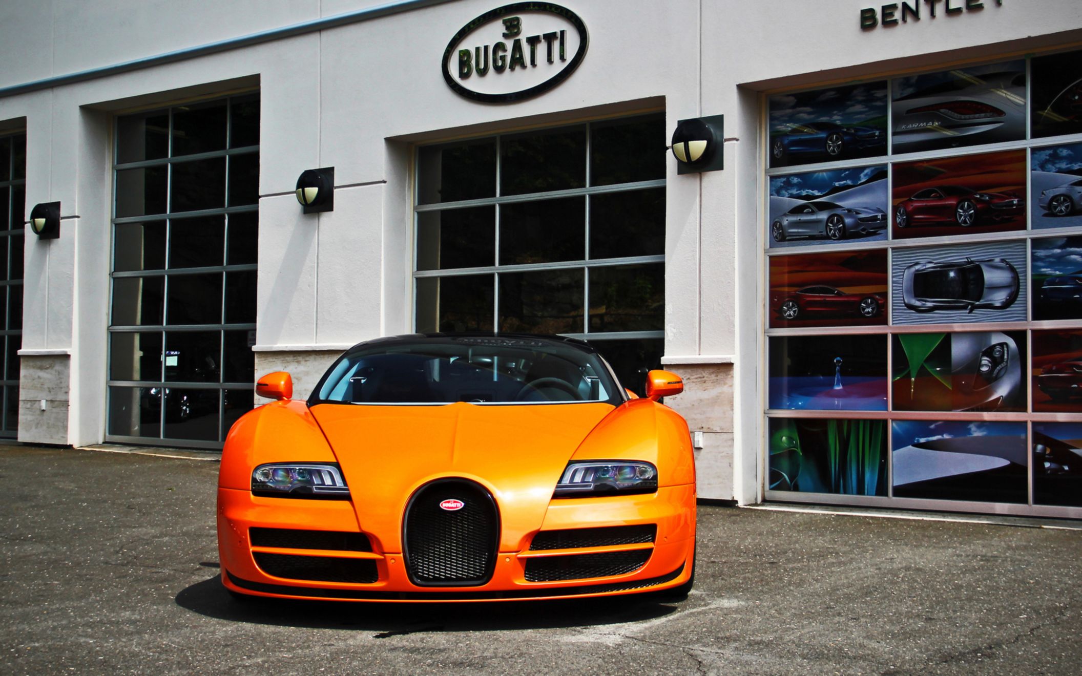 Download Free Hd Bugatti Veyron Vitesse Wide Wallpaper, - Bugatti Showroom In Delhi - HD Wallpaper 