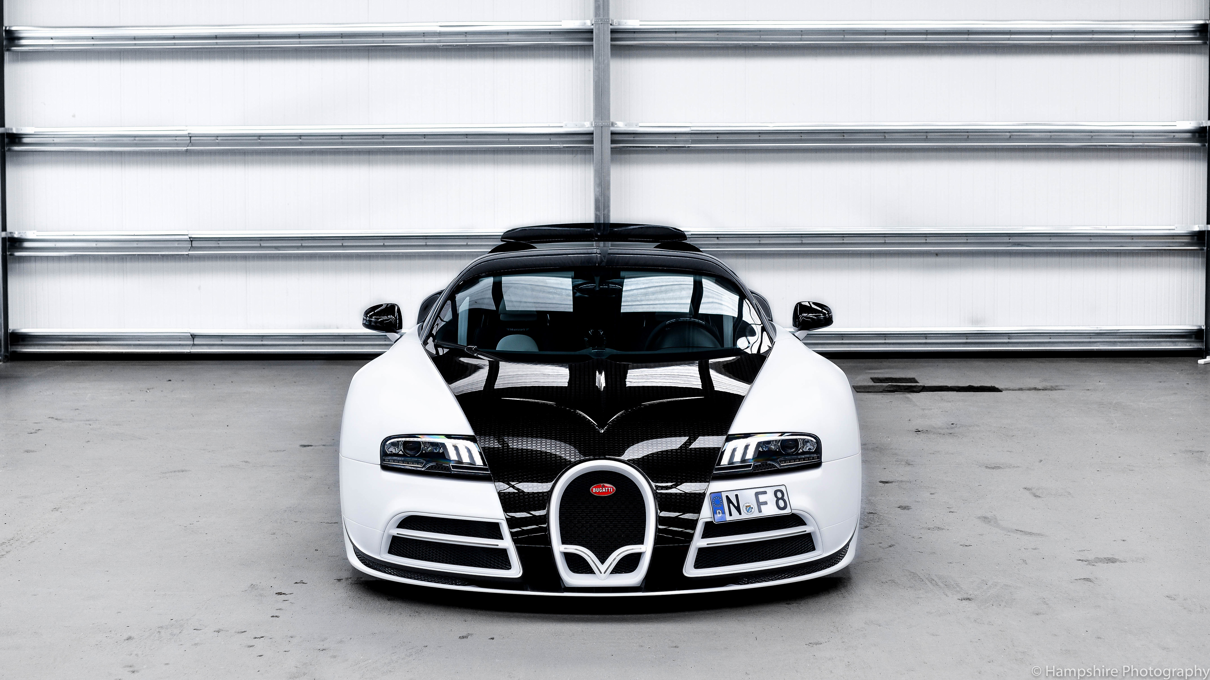 Bugatti Veyron Vivere By Mansory - HD Wallpaper 