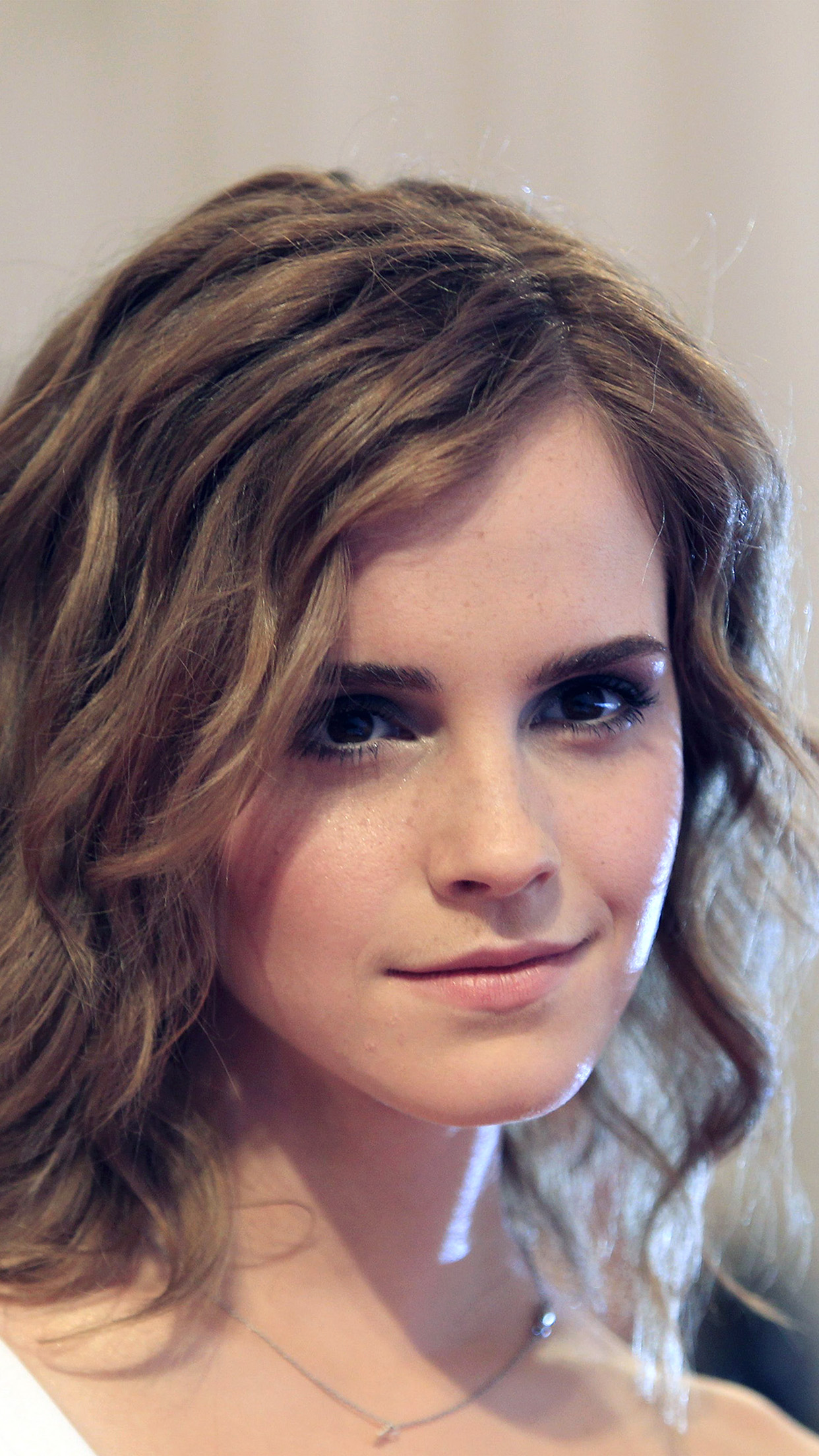 Emma Watson Face Actress Celebrity Android Wallpaper - HD Wallpaper 