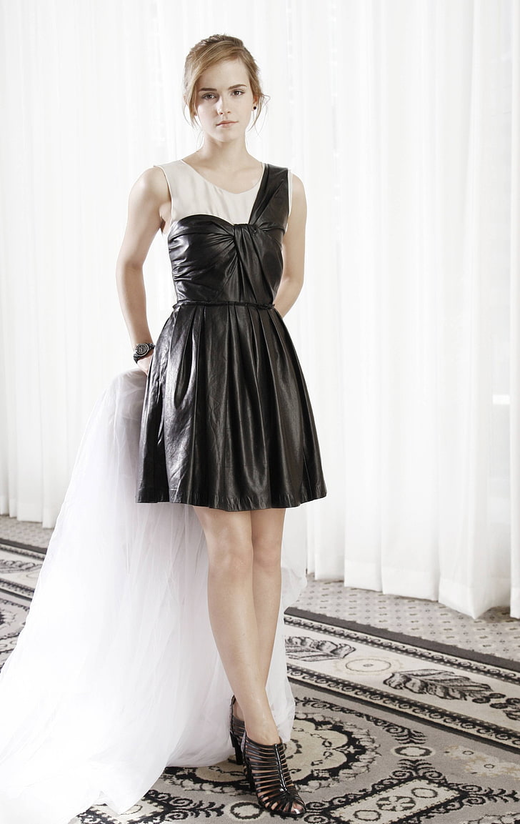 Emma Watson, Women, Actress, Celebrity, Dress, Fashion, - HD Wallpaper 