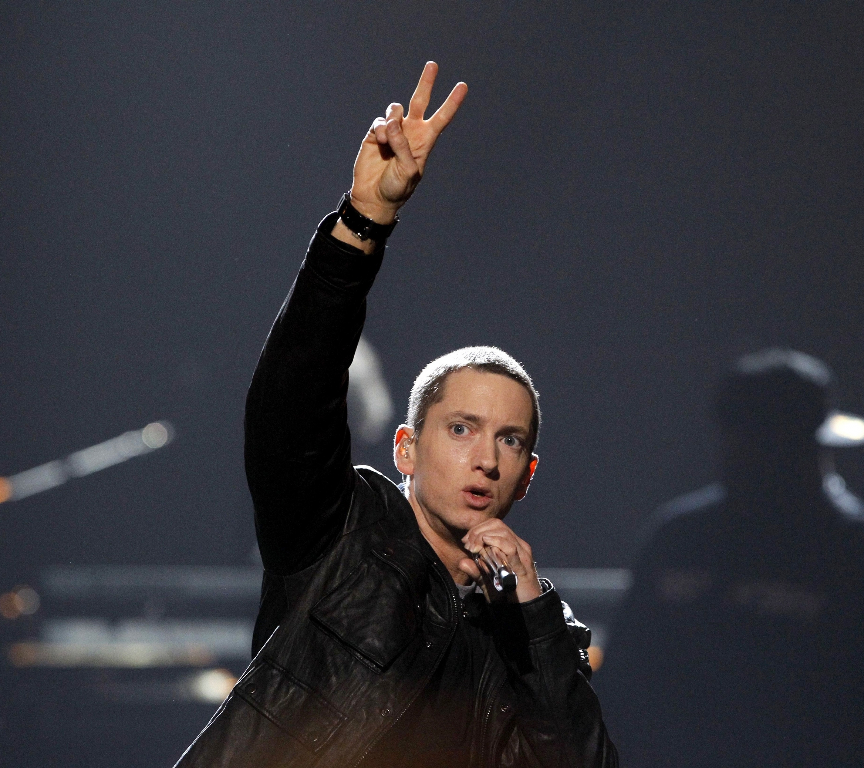 Eminem Peace - 2880x2560 Wallpaper 