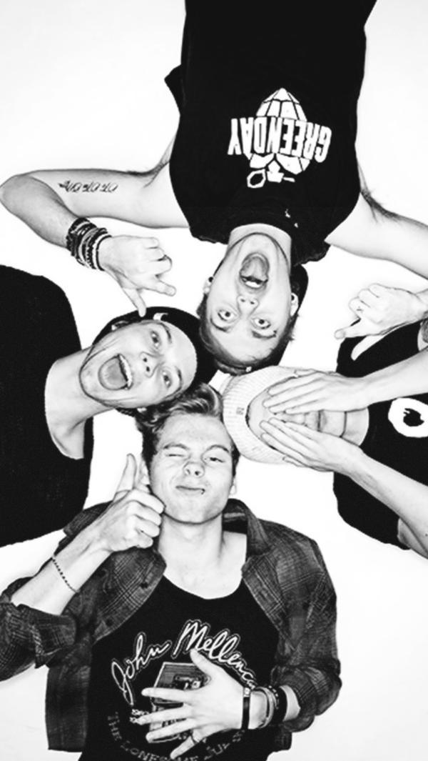Luke Hemmings, 5sos, And Michael Clifford Image - 5sos Ageplay - HD Wallpaper 