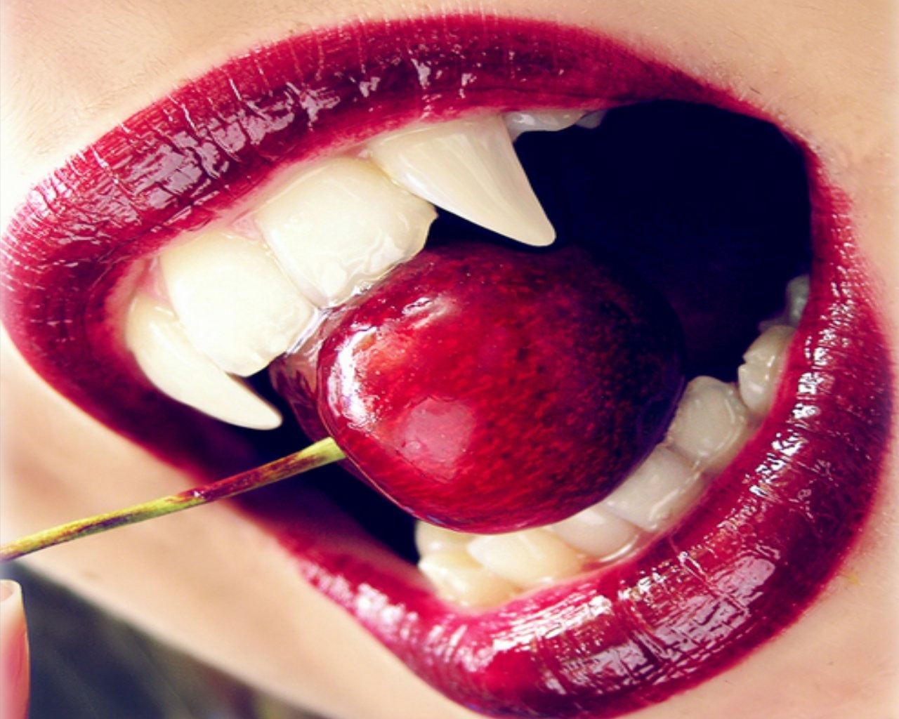 Vampire Teeth Cherry - HD Wallpaper 