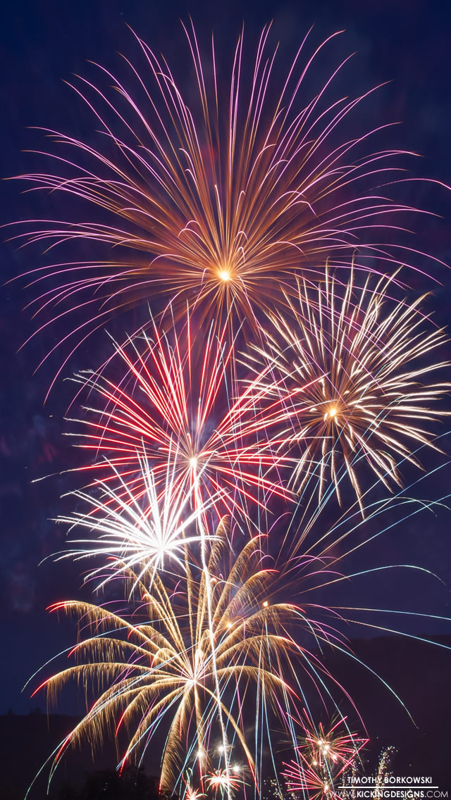 Fireworks Wallpaper Iphone - HD Wallpaper 