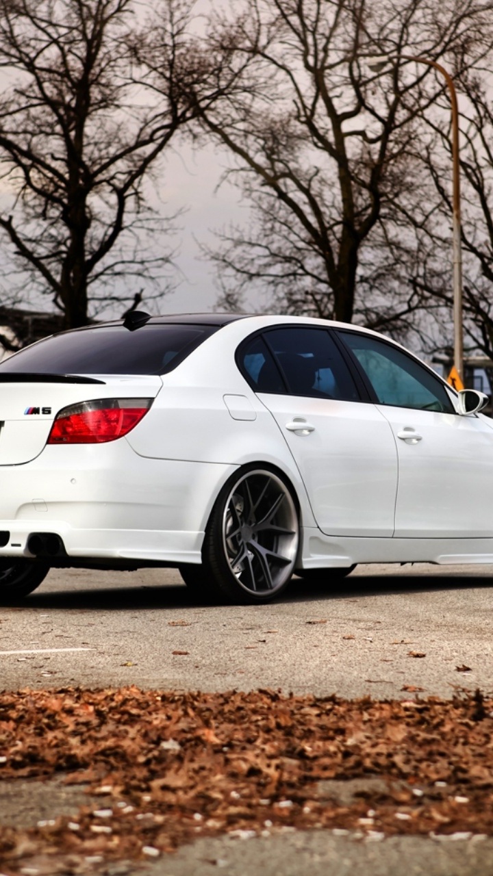 M5, Bmw, Bmw, E60, Parking, Sedan, White, White, Rear - M5 E60 Wallpaper Iphone - HD Wallpaper 