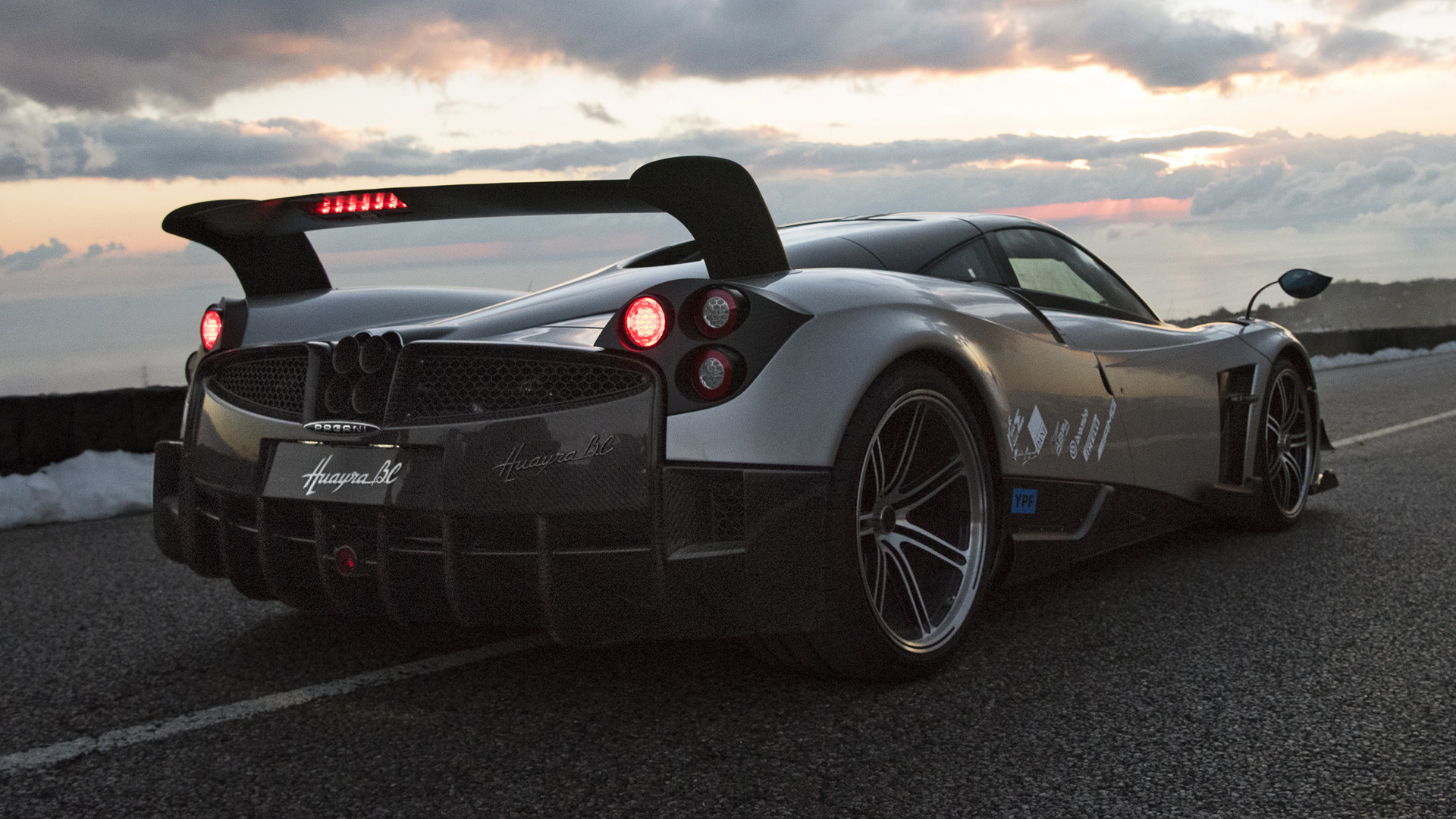 Pagani Huayra - HD Wallpaper 
