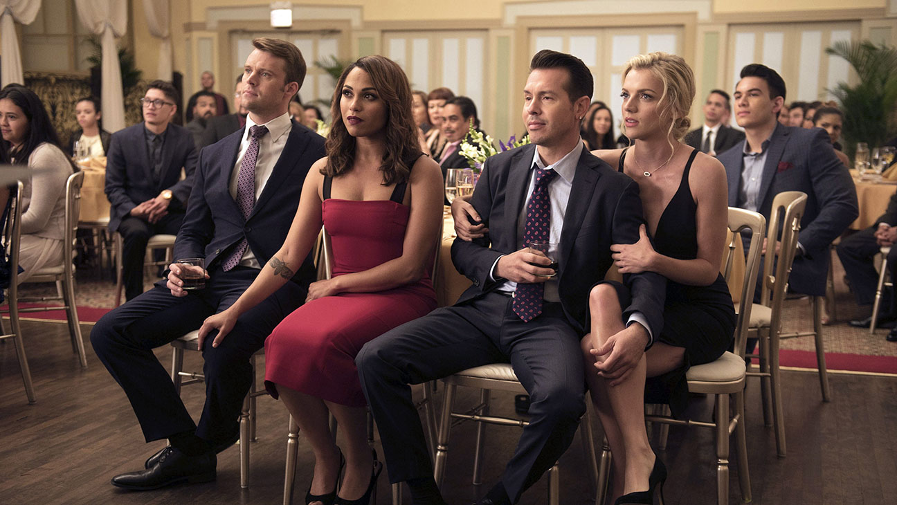 Nice Images Collection - Chicago Fire Antonio And Brett - HD Wallpaper 