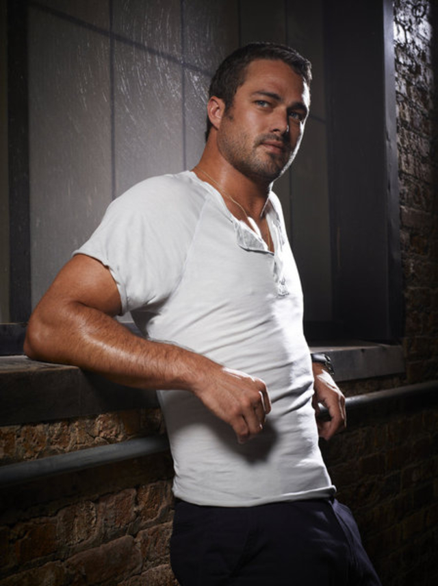 Chicago Fire Taylor Kinney - HD Wallpaper 