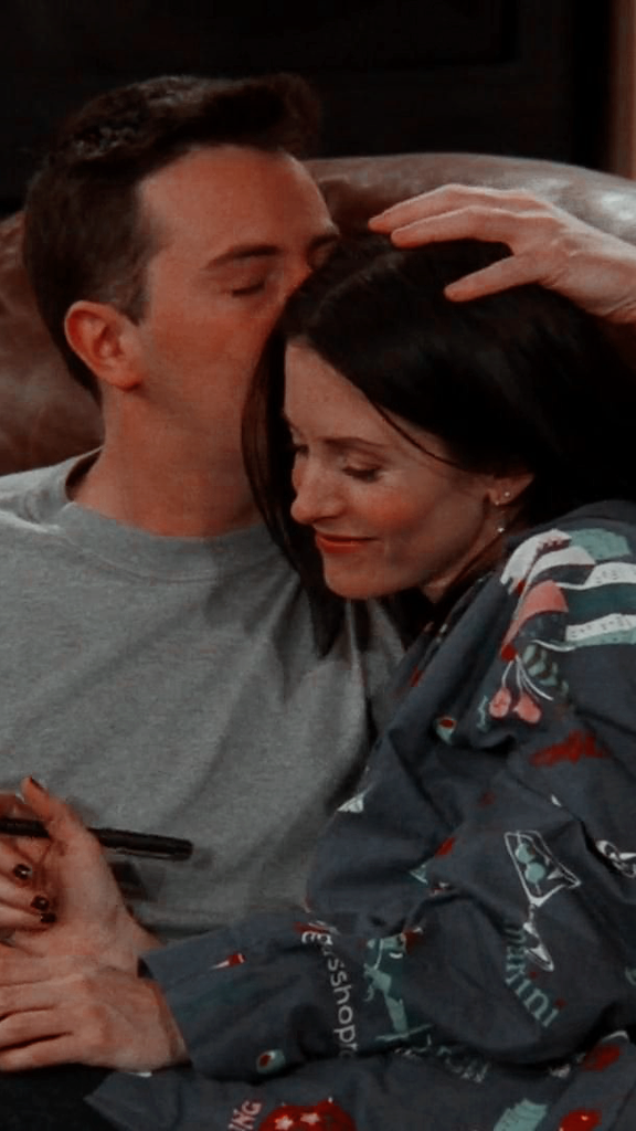 Friends, Chandler, And Monica Image - Monica And Chandler - 576x1024 Wallpaper Friends, Chandler, And Monica Image - Monica And Chandler - 576x1024 Wallpaper