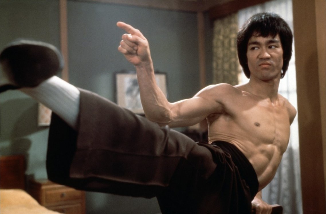 Bruce Lee Enter The Dragon Kick - HD Wallpaper 