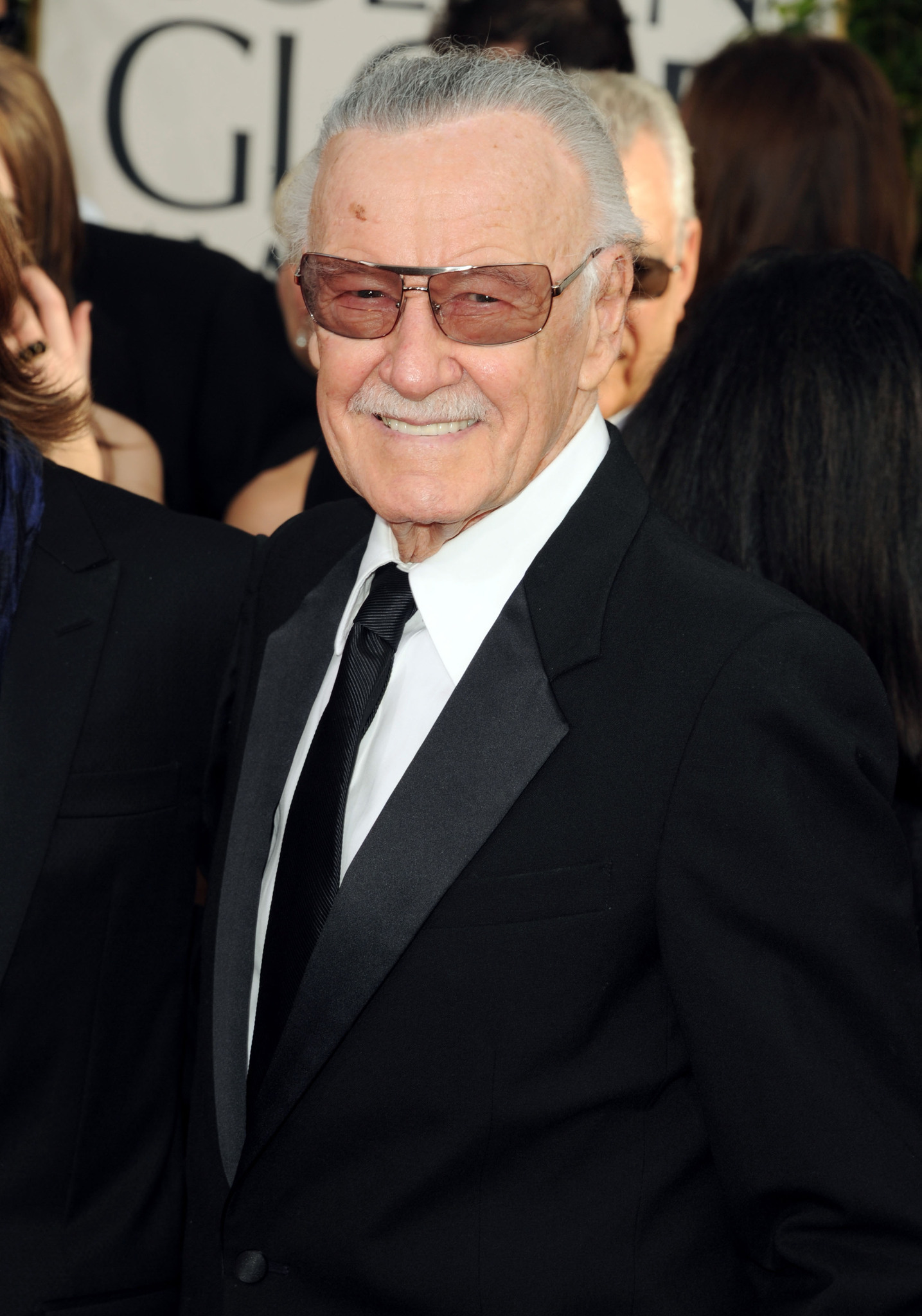 Stan Lee Iphone Sexy Wallpapers - Stan Lee Wallpaper For Iphone - HD Wallpaper 