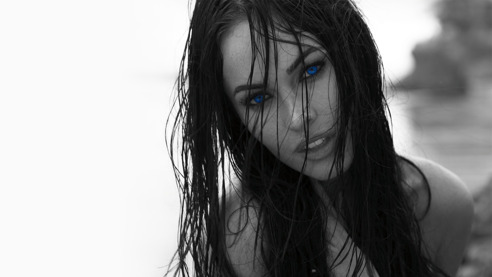 Megan Fox With Wet Hair - HD Wallpaper 