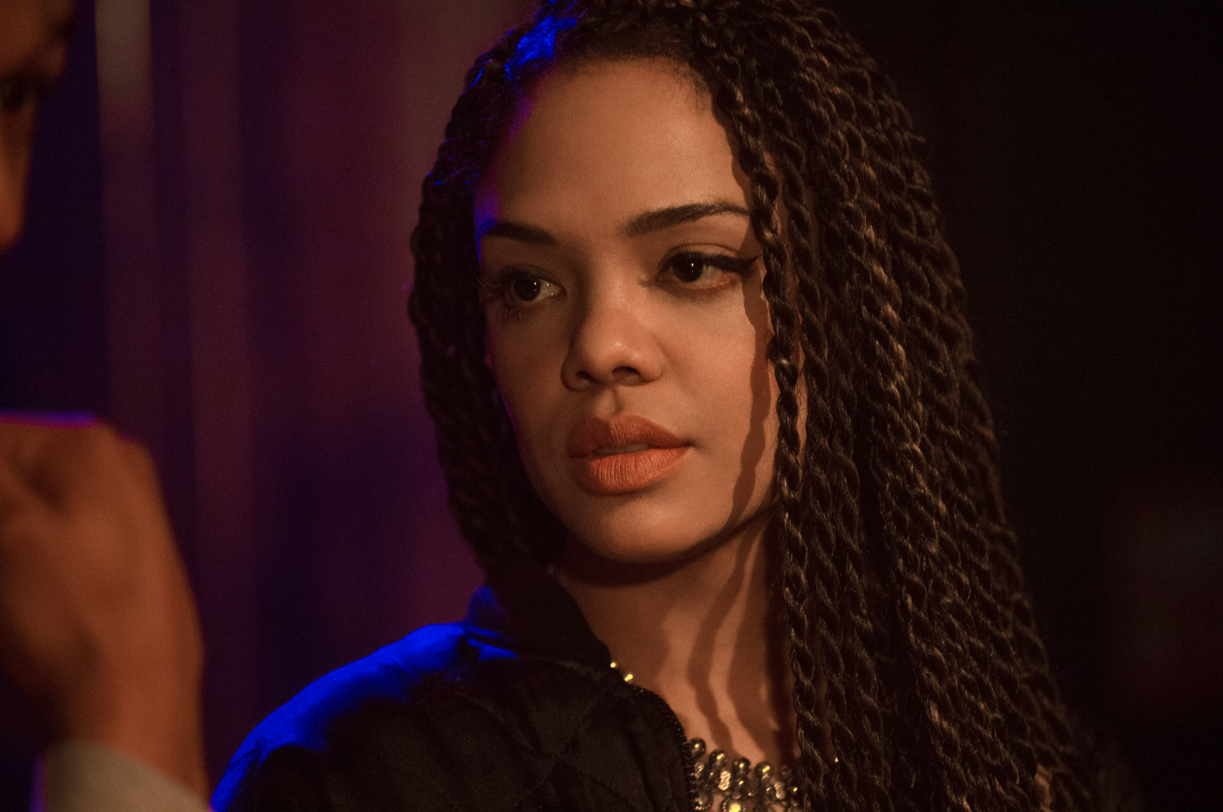 Tessa Thompson - HD Wallpaper 