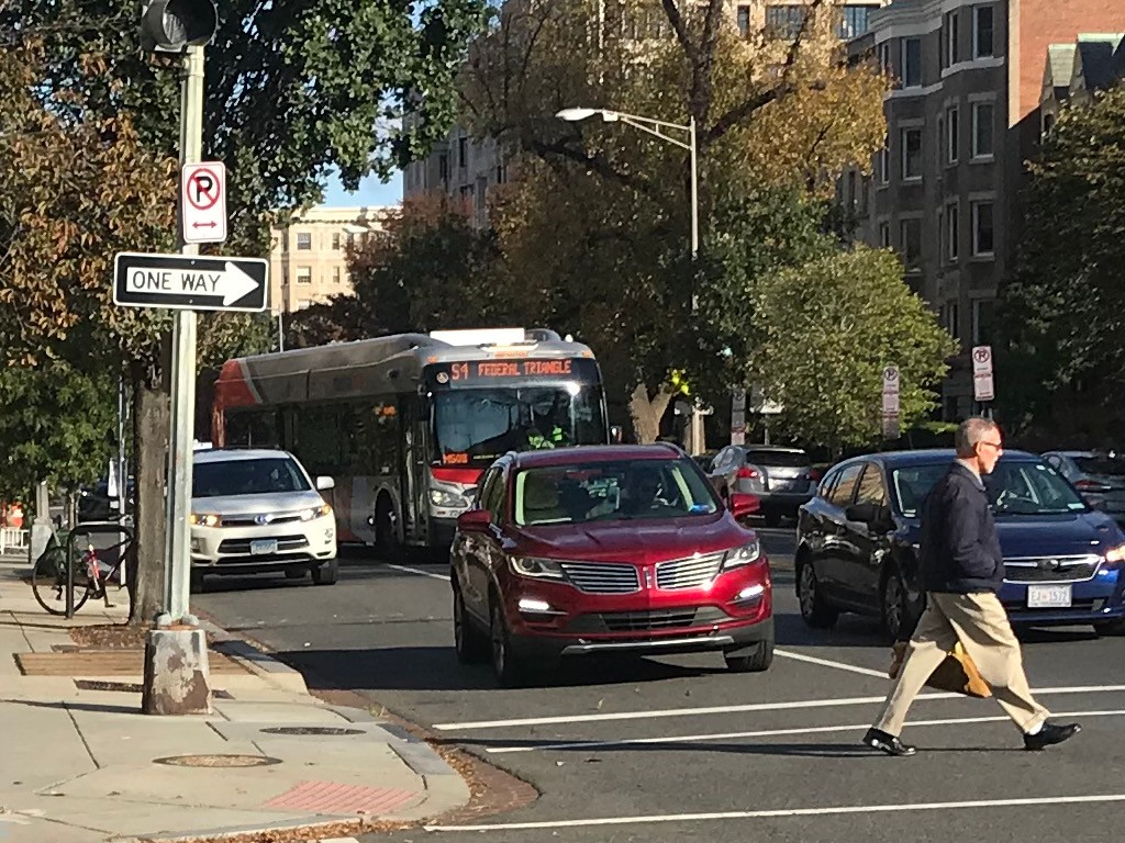 Executive Car - HD Wallpaper 