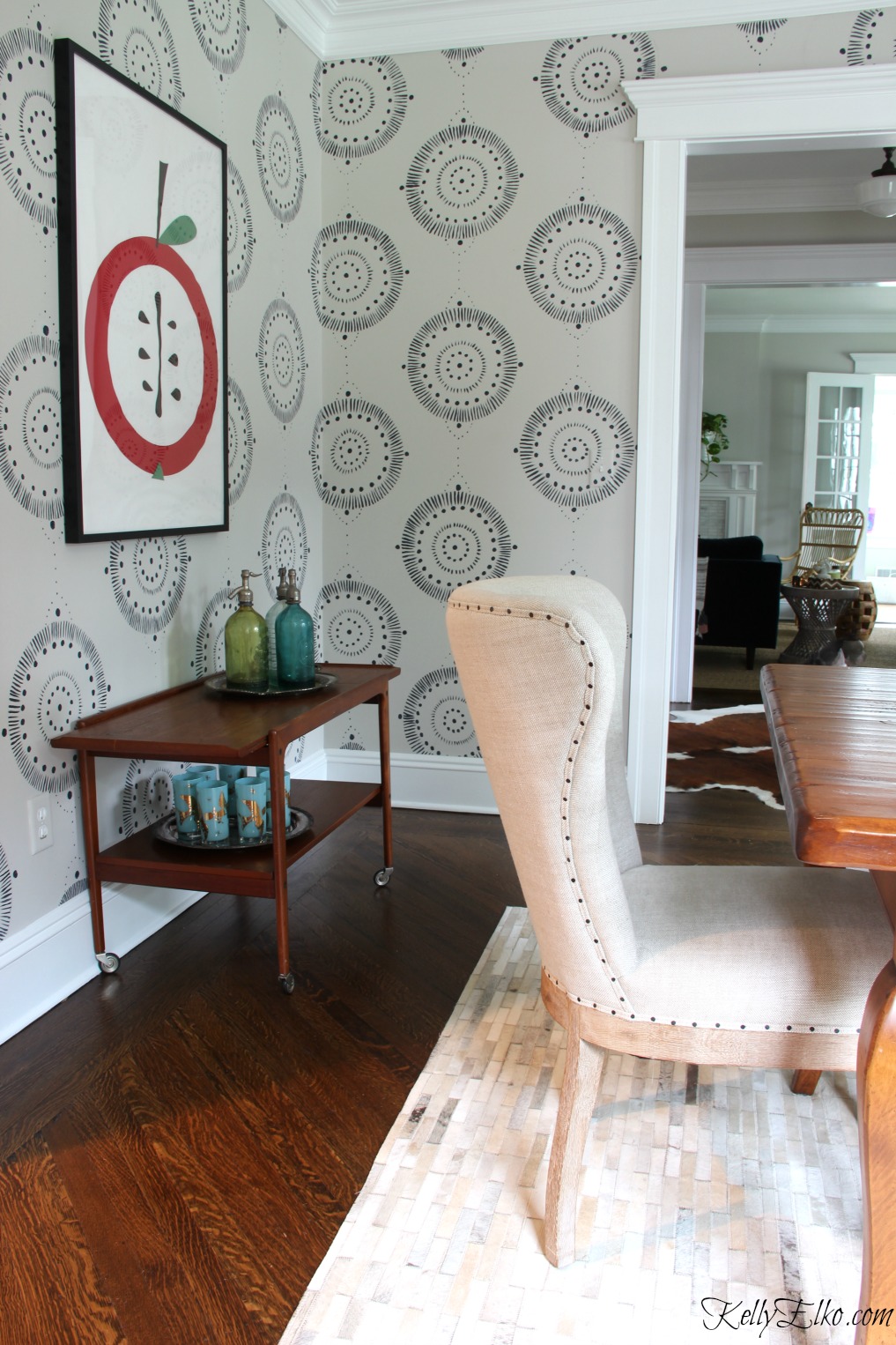 Forget Wallpaper This Hand Painted Mural Is Like Faux - End Table - HD Wallpaper 