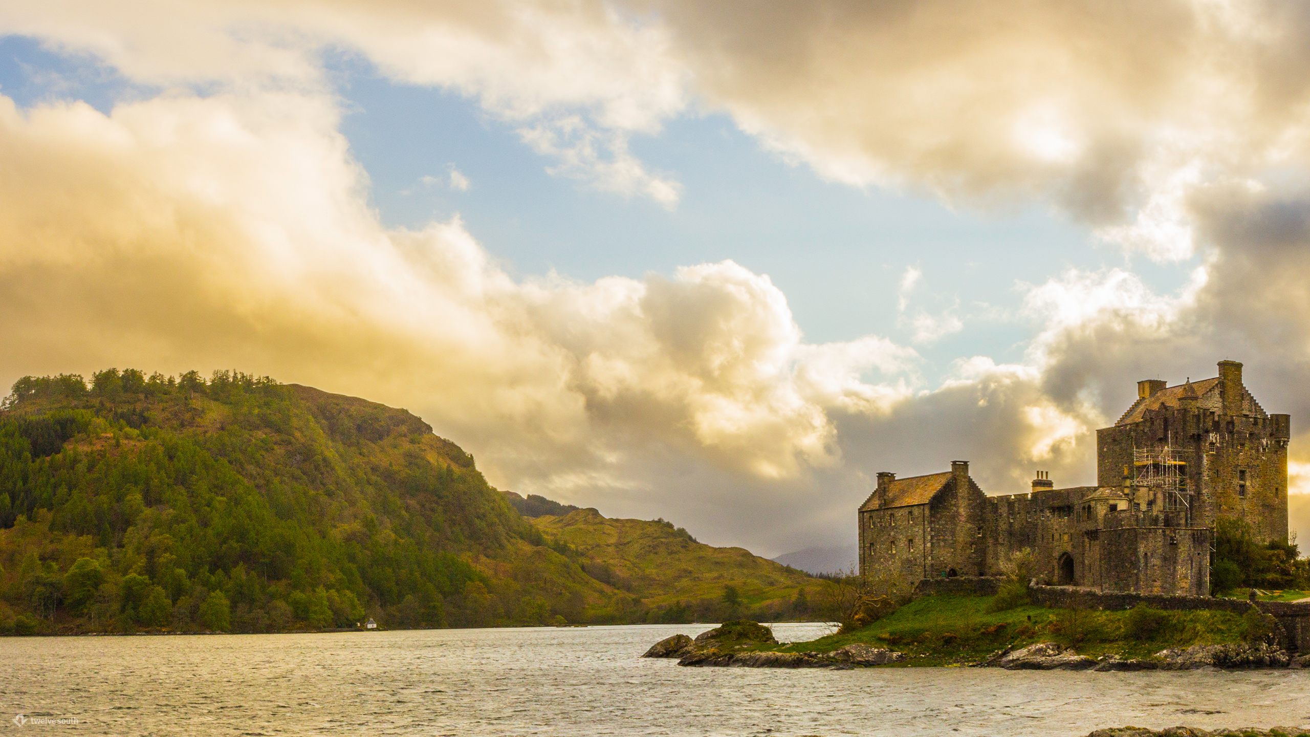 Eilean Donan Castle - HD Wallpaper 