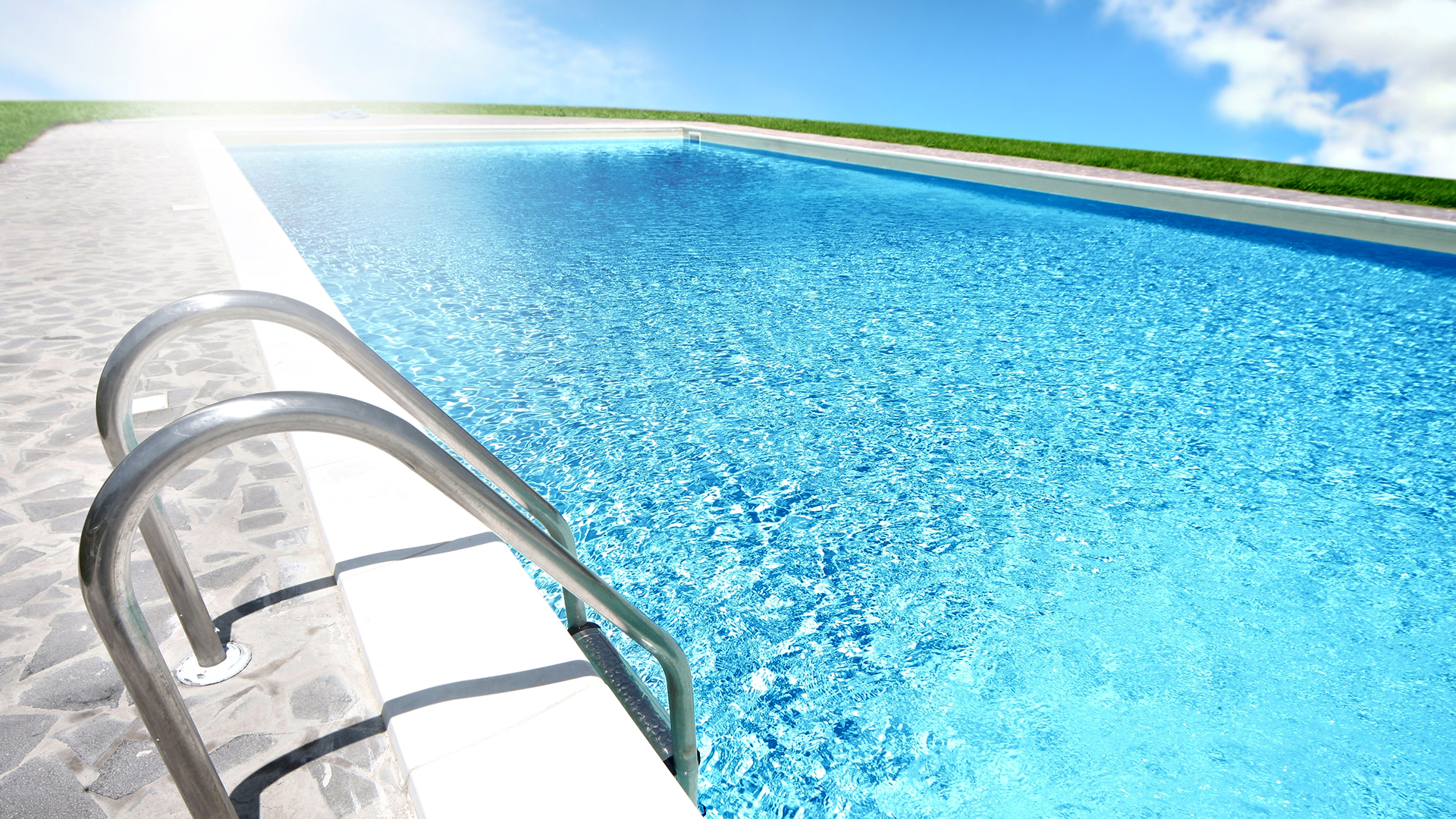 Swimming Pool Repair - HD Wallpaper 