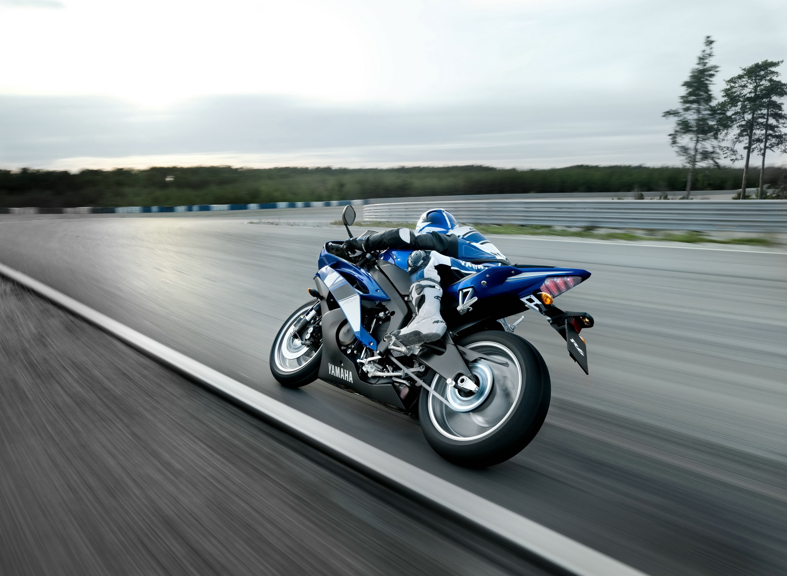 Motorcycles Speed - HD Wallpaper 