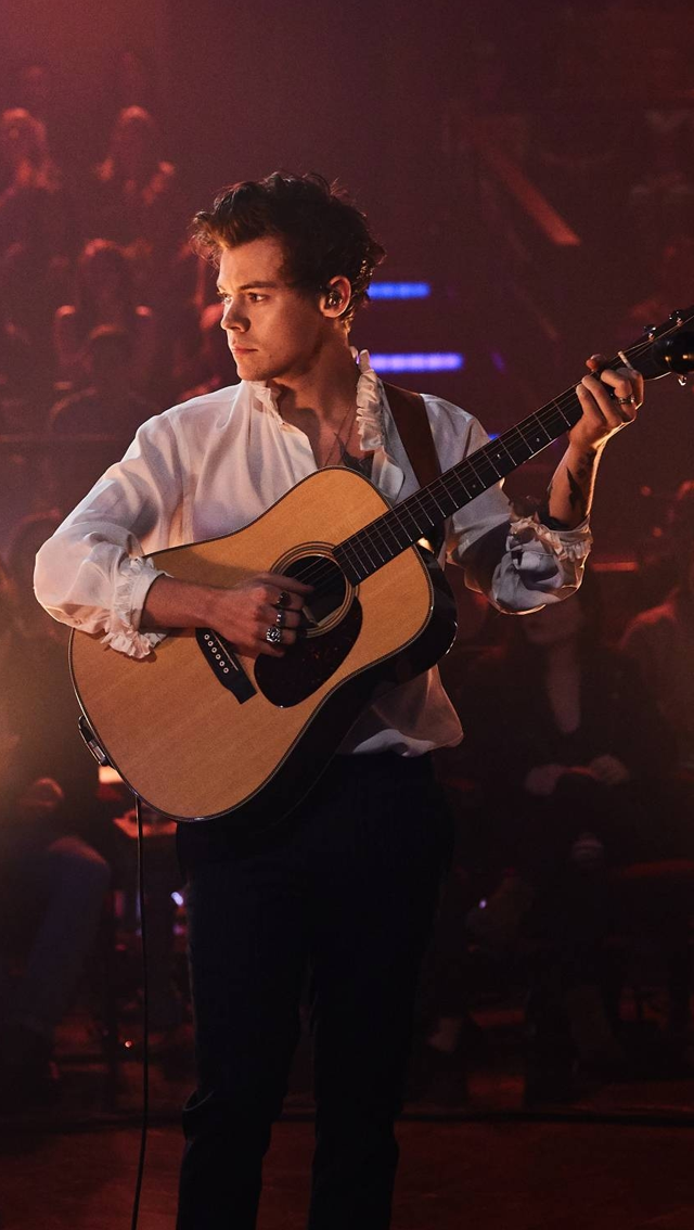 Harry Styles, Guitar, And One Direction Image - Harry Styles With Guitar - HD Wallpaper 