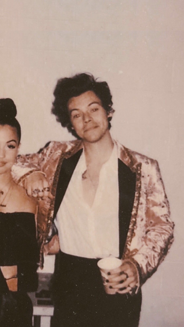 Image - Harry Styles And Mabel - HD Wallpaper 