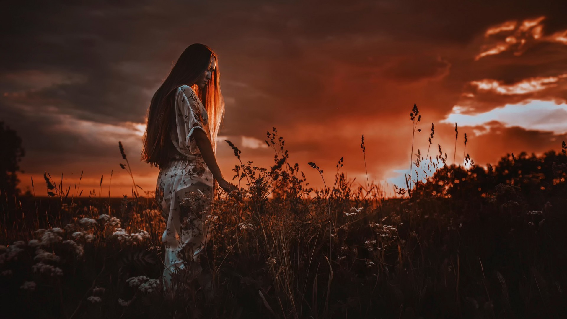 Redhead Sunset - HD Wallpaper 