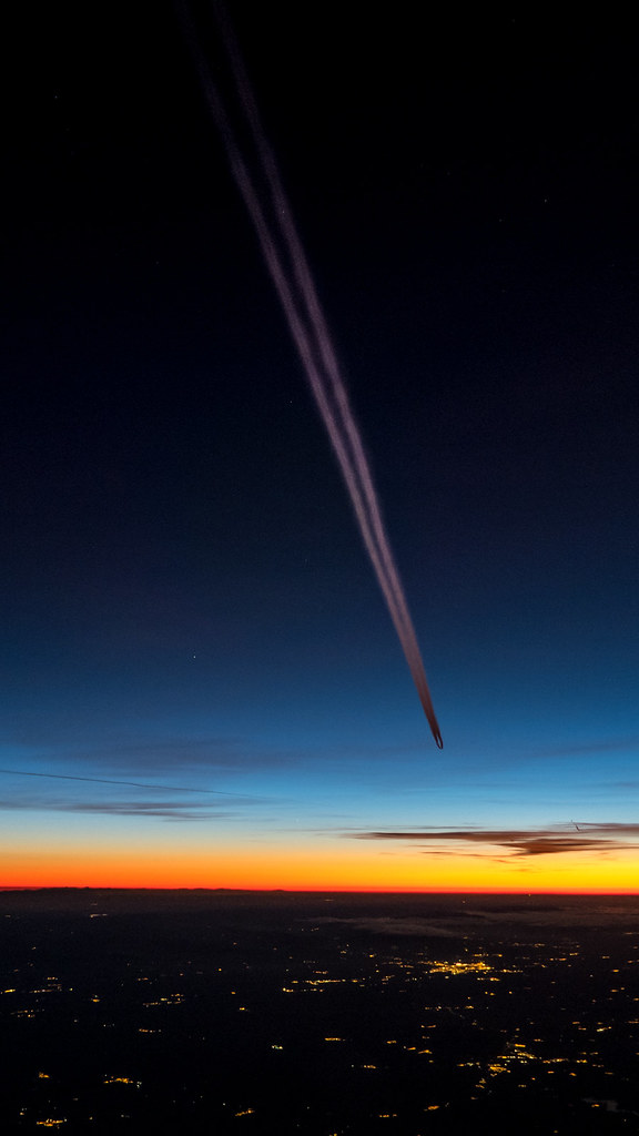 Sunset Contrails - Phone Wallpaper - Aerial Photography - HD Wallpaper 