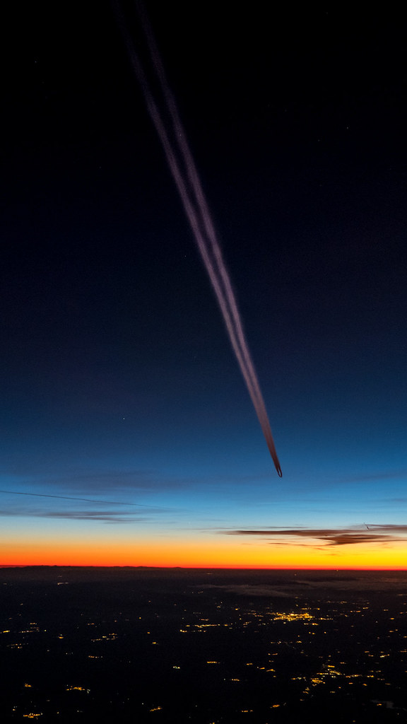 Sunset Contrails - Phone Wallpaper - Aerial Photography - HD Wallpaper 