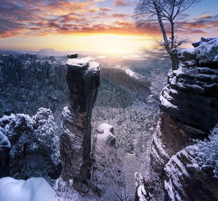 Snowy Mountain Forest Cliff - HD Wallpaper 