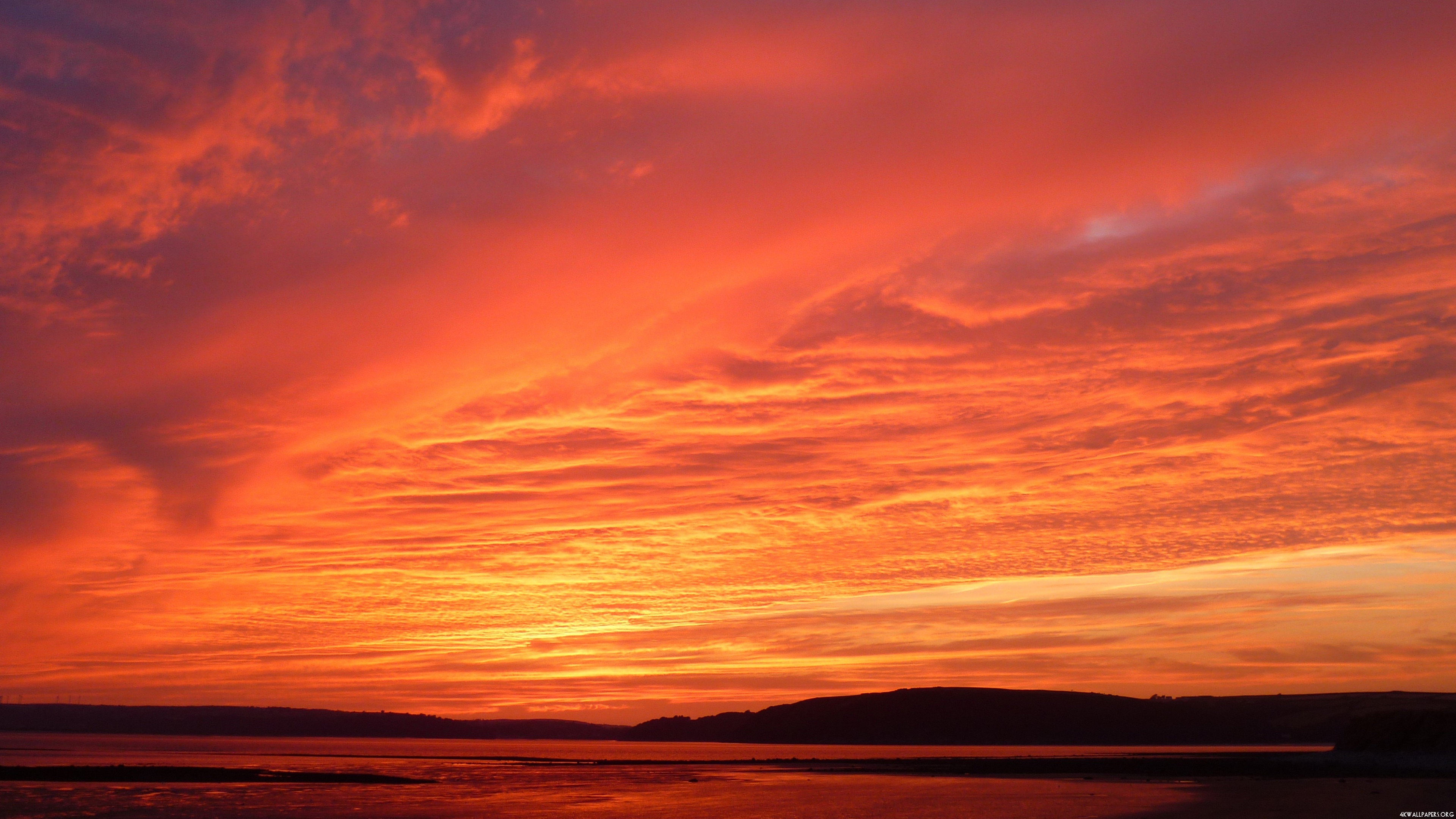 Red Sunset Wallpaper - Red Sunset Background - HD Wallpaper 