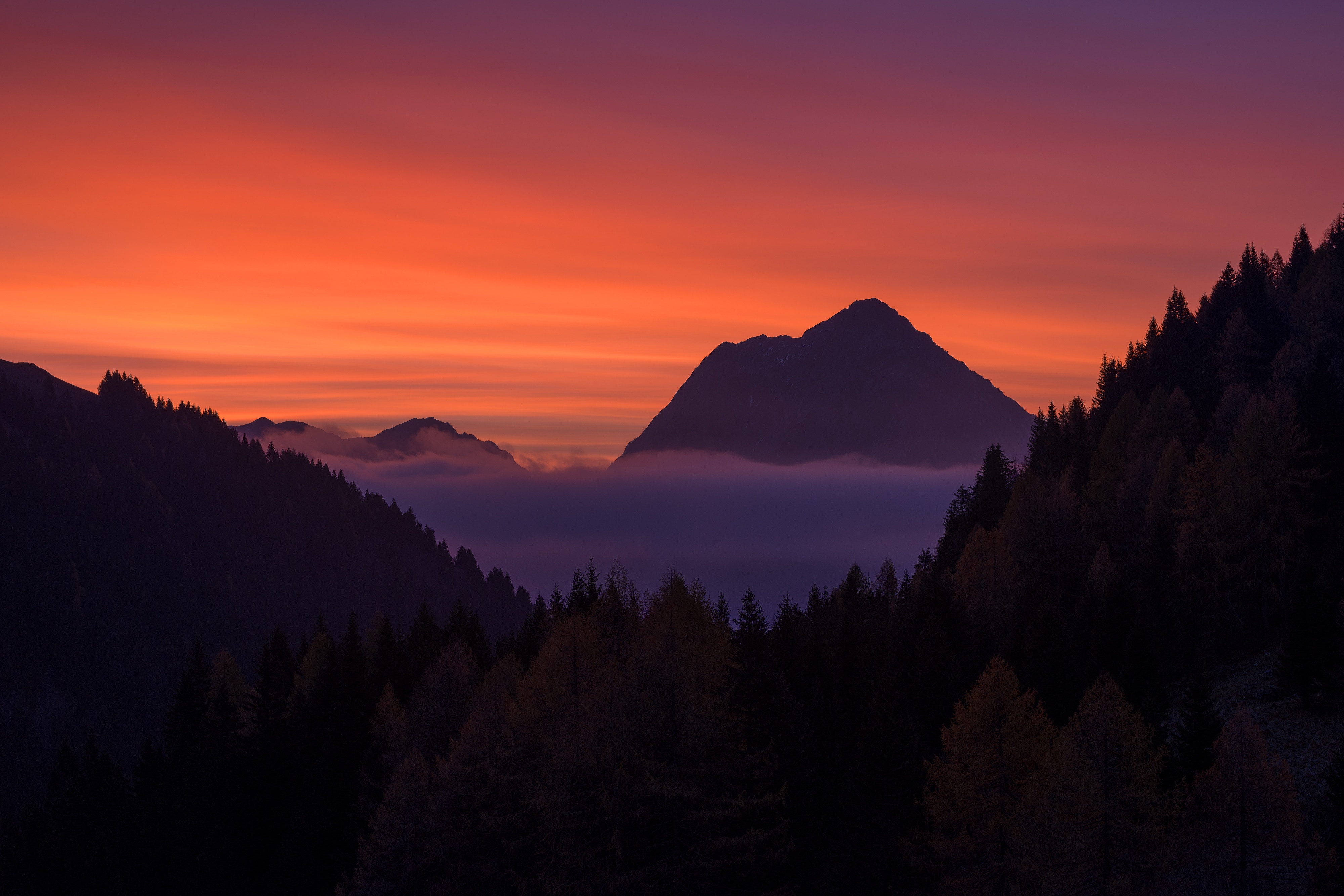 Sunset With Mountains And Trees - HD Wallpaper 