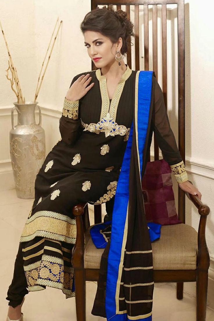 Sunny Leone In Salwar Kameez - HD Wallpaper 