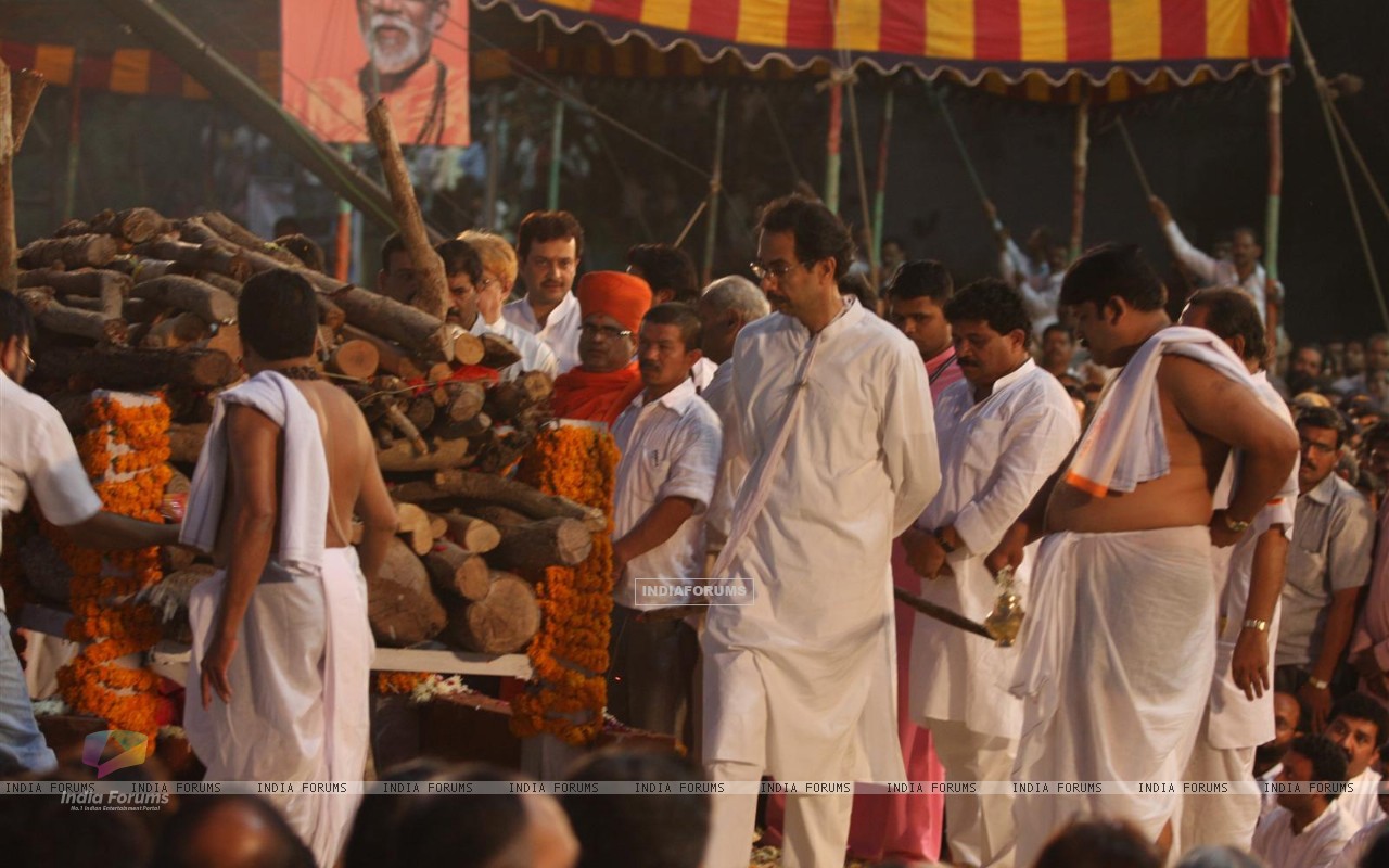 Worship - HD Wallpaper 