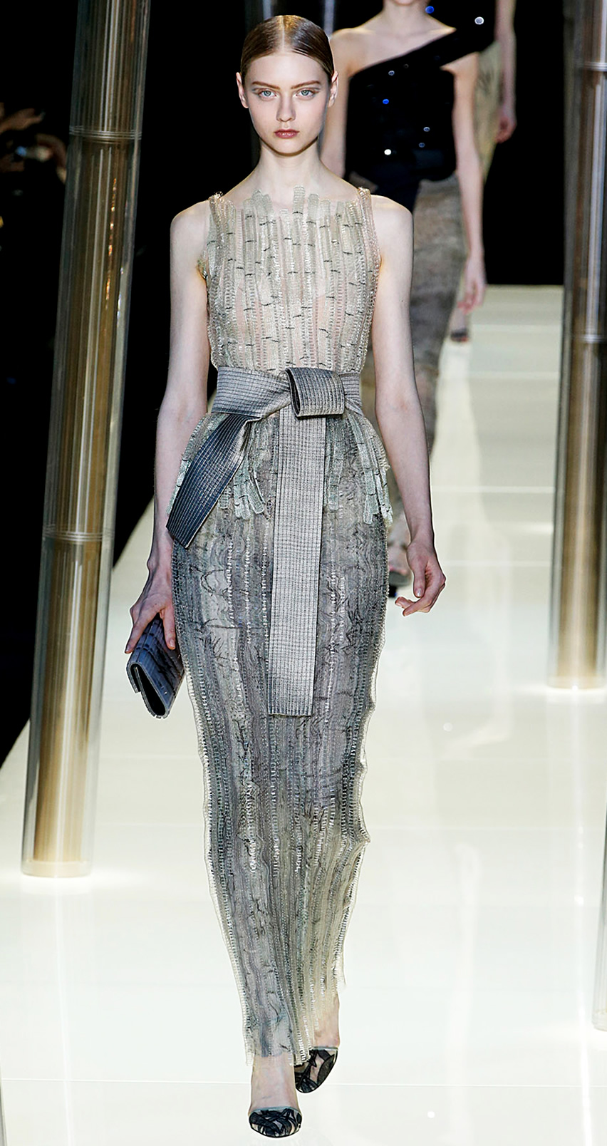 Parallax Armani Prive Fashion Wallpaper - Fashion Show - HD Wallpaper 