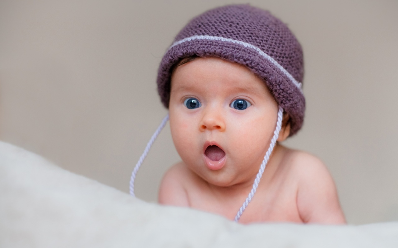 Very Little Cute Babies High Definition Wallpapers - Babies Hd Desktop - HD Wallpaper 