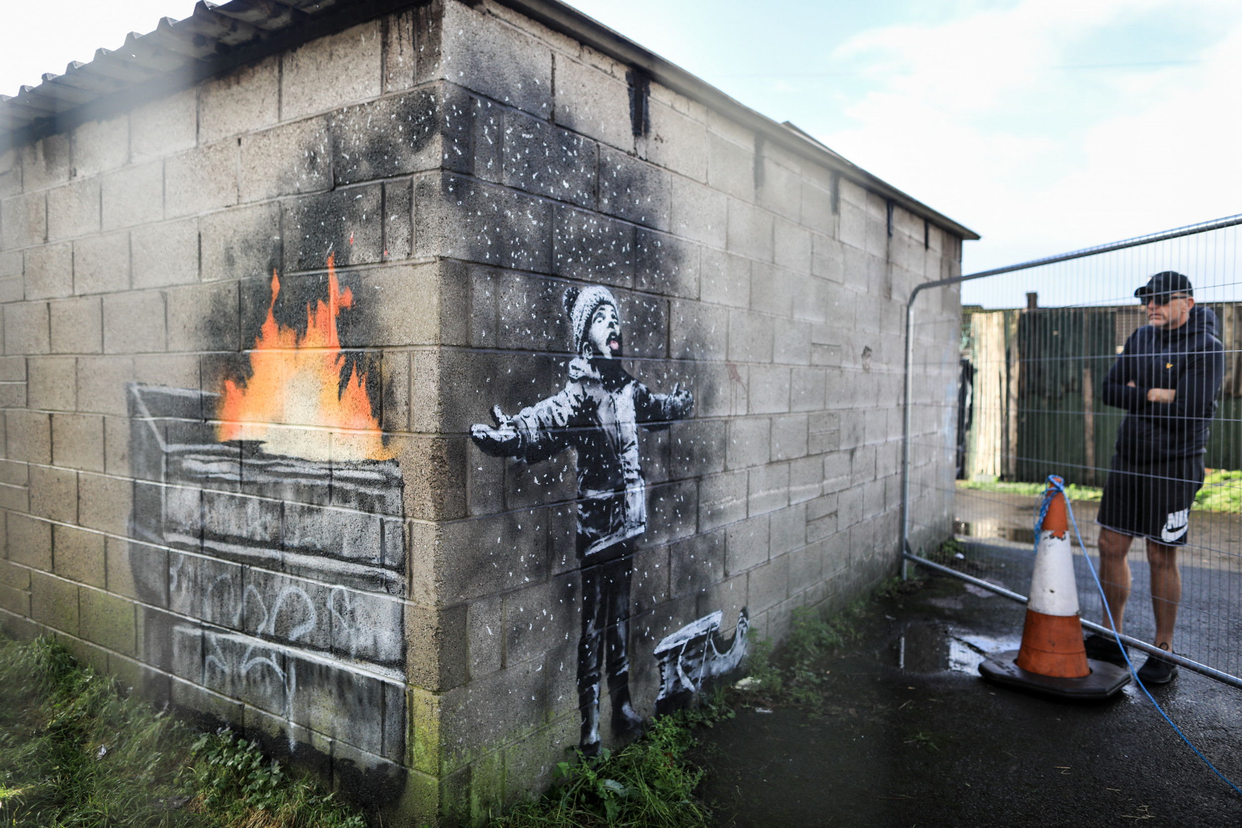 Banksy, Port Talbot - HD Wallpaper 