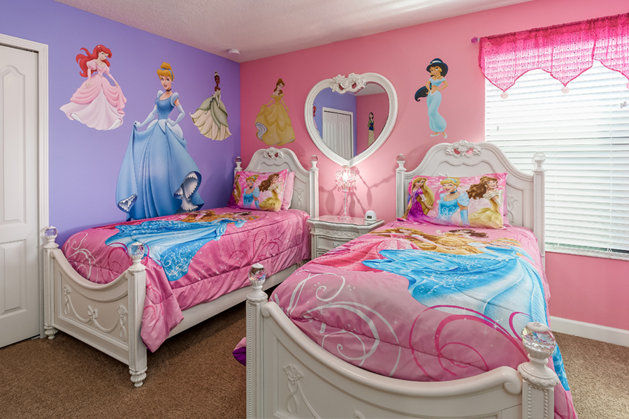 Disney Princess Bedroom - Disney Princess Themed Bedroom - HD Wallpaper 