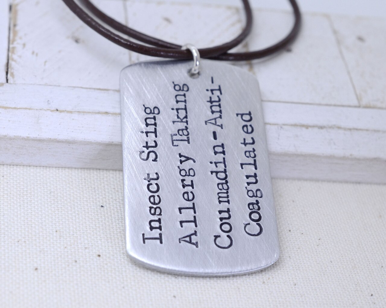 Personalized Dog Tag Medical Alert Necklace - Keychain - HD Wallpaper 