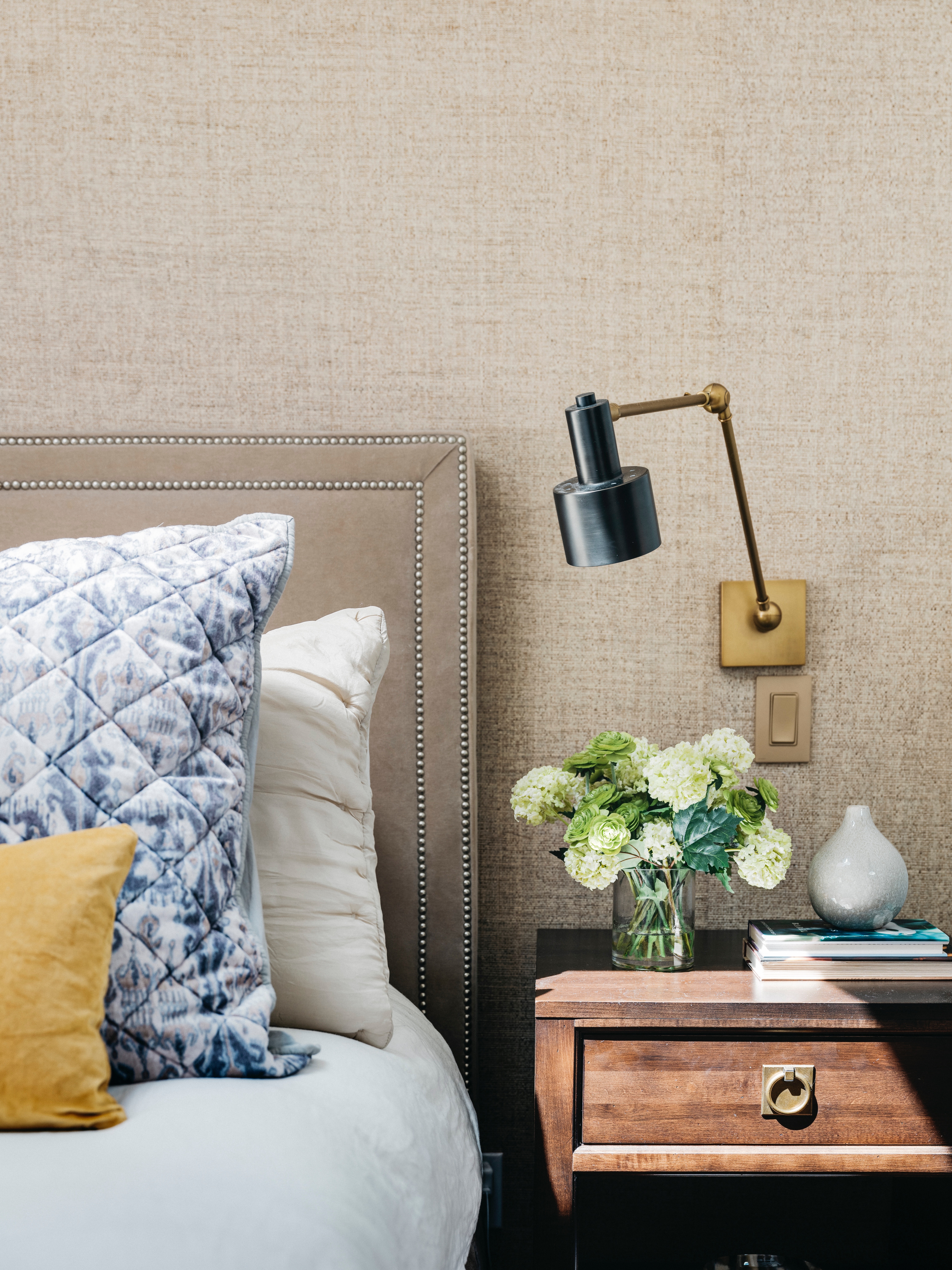 Grasscloth Wall Interior Design - HD Wallpaper 