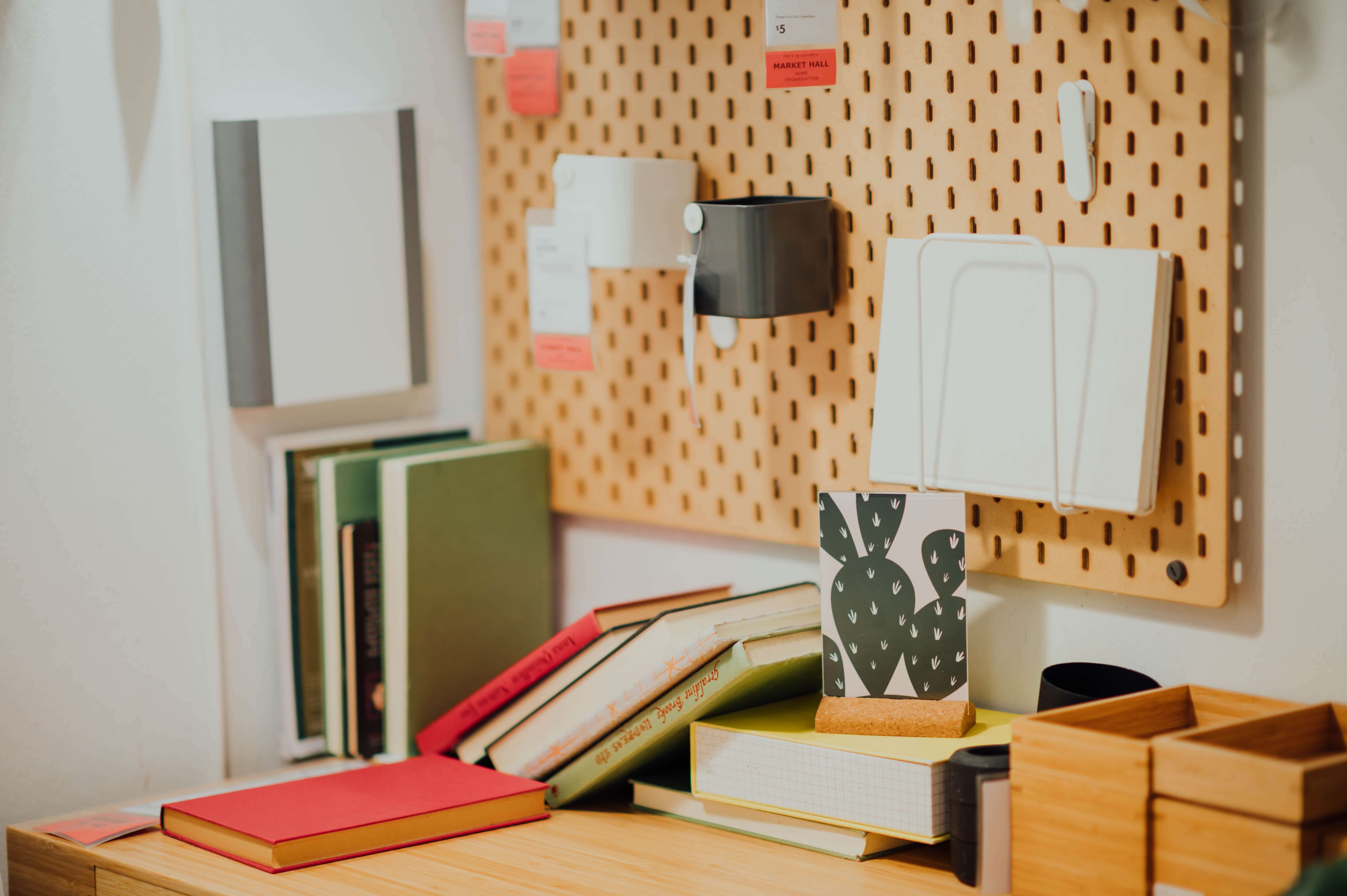 Desk - HD Wallpaper 