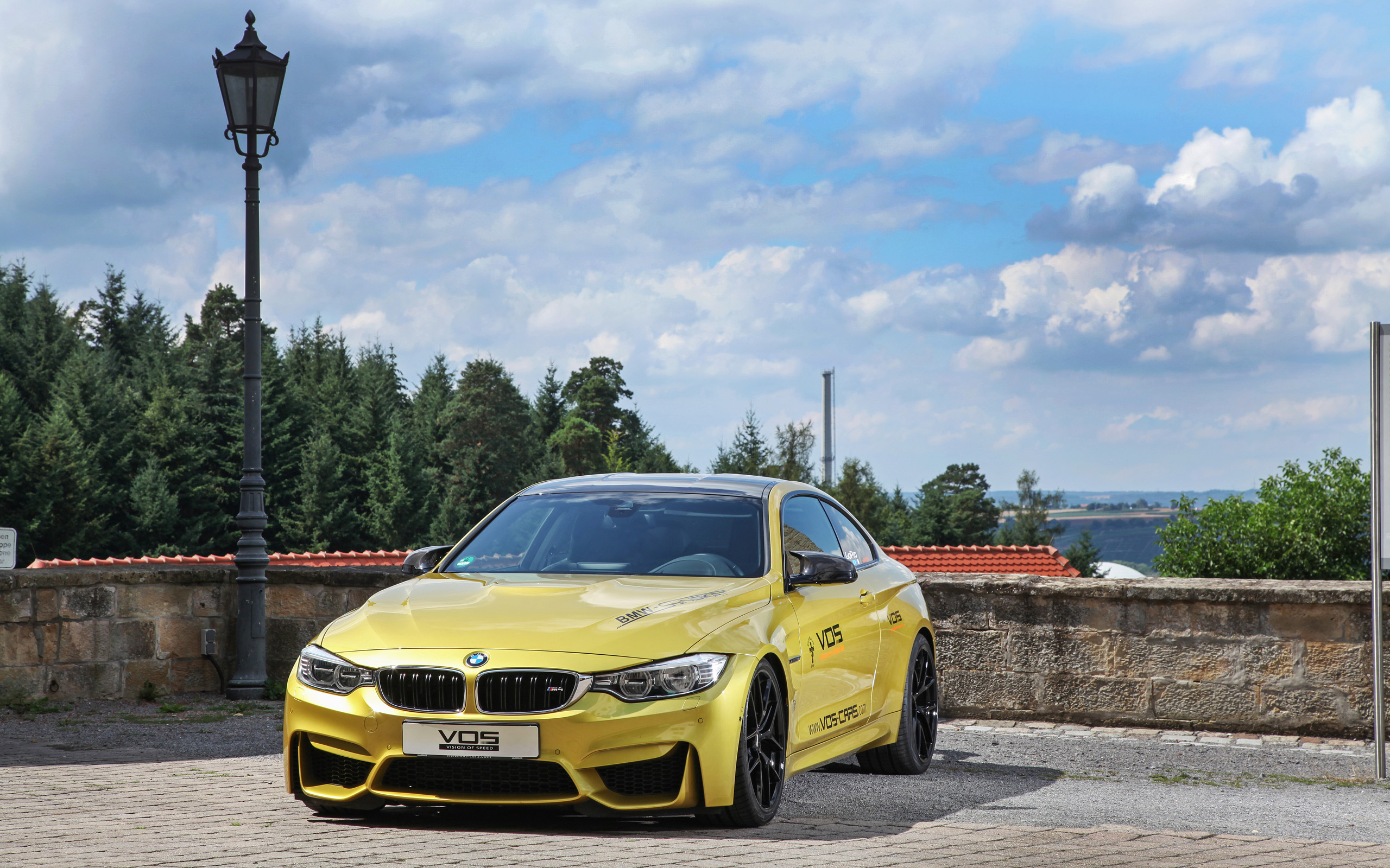 Bmw M4 - HD Wallpaper 