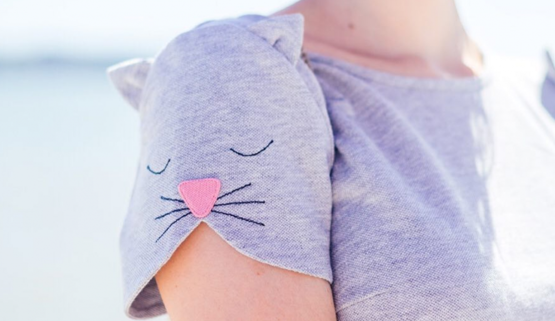 Don T Let Your Kitten Play With Your Hands - Plush - HD Wallpaper 