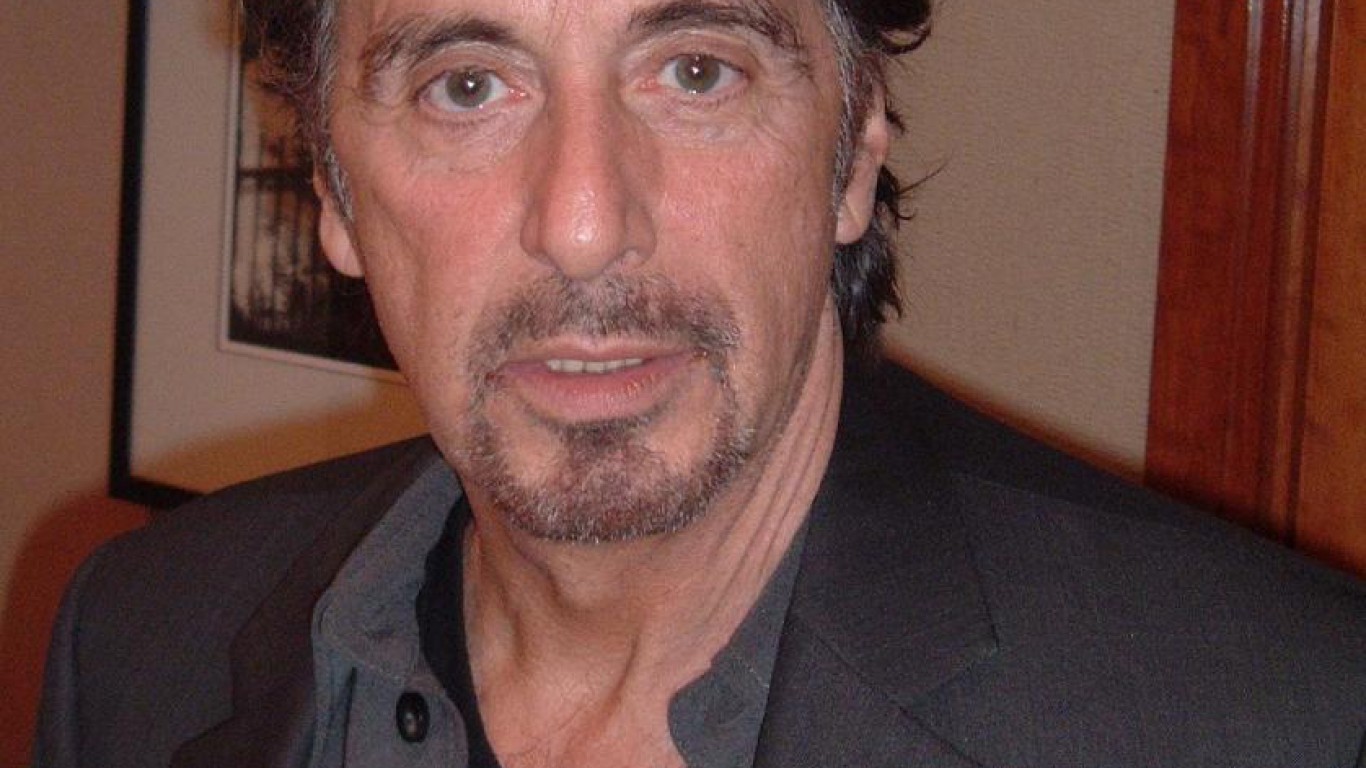 Al Pacino Looks Like Robert Downey Jr - HD Wallpaper 