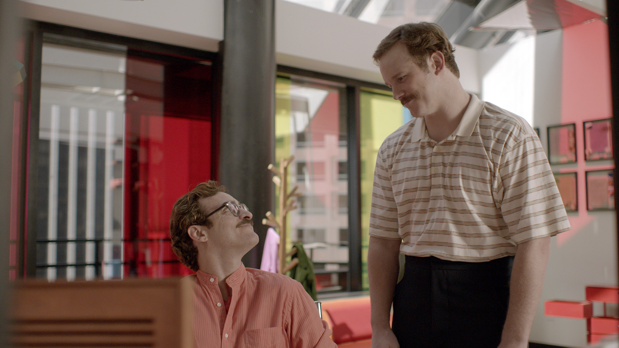 Her 2013 Chris Pratt - HD Wallpaper 