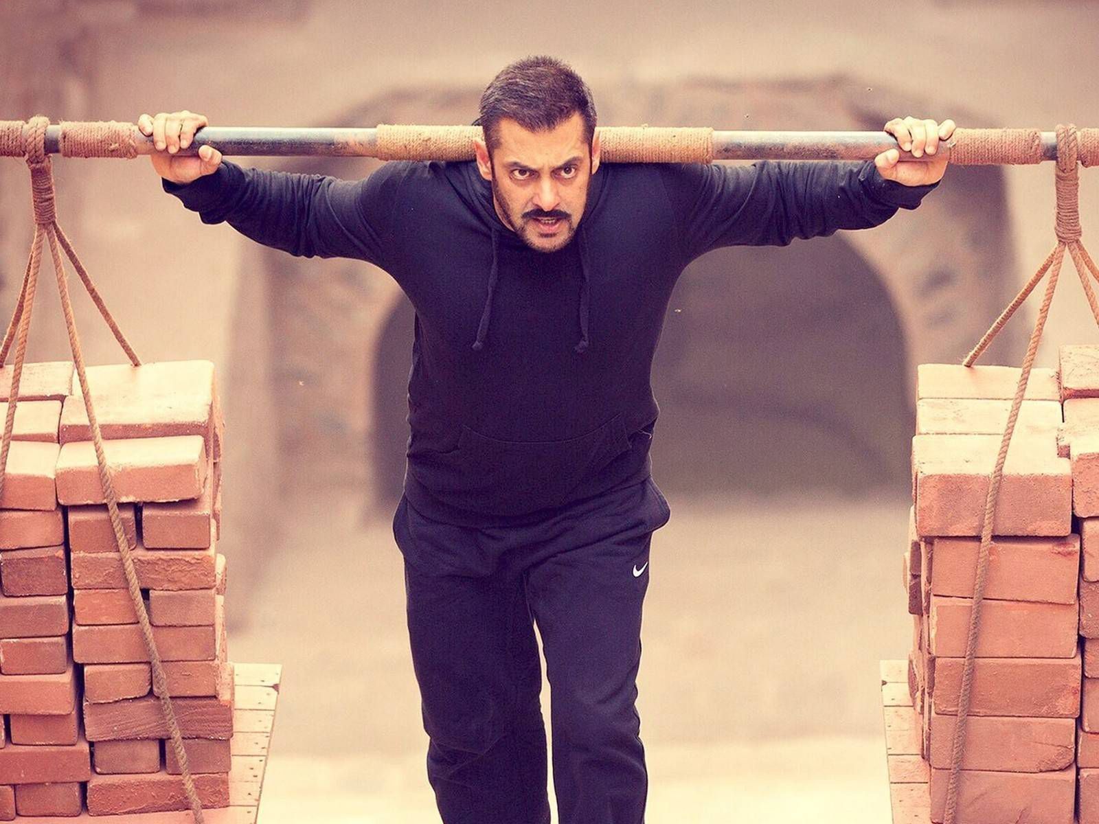 Sultan Movie - HD Wallpaper 