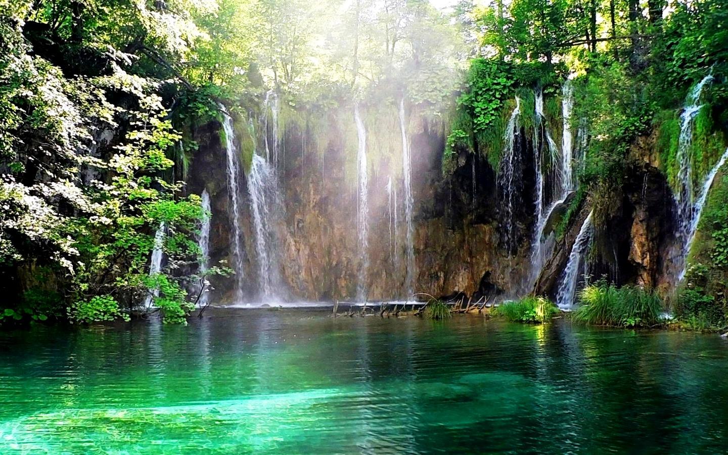 Live Waterfall Wallpaper Screensaver - Ecosistema De La Tierra - HD Wallpaper 